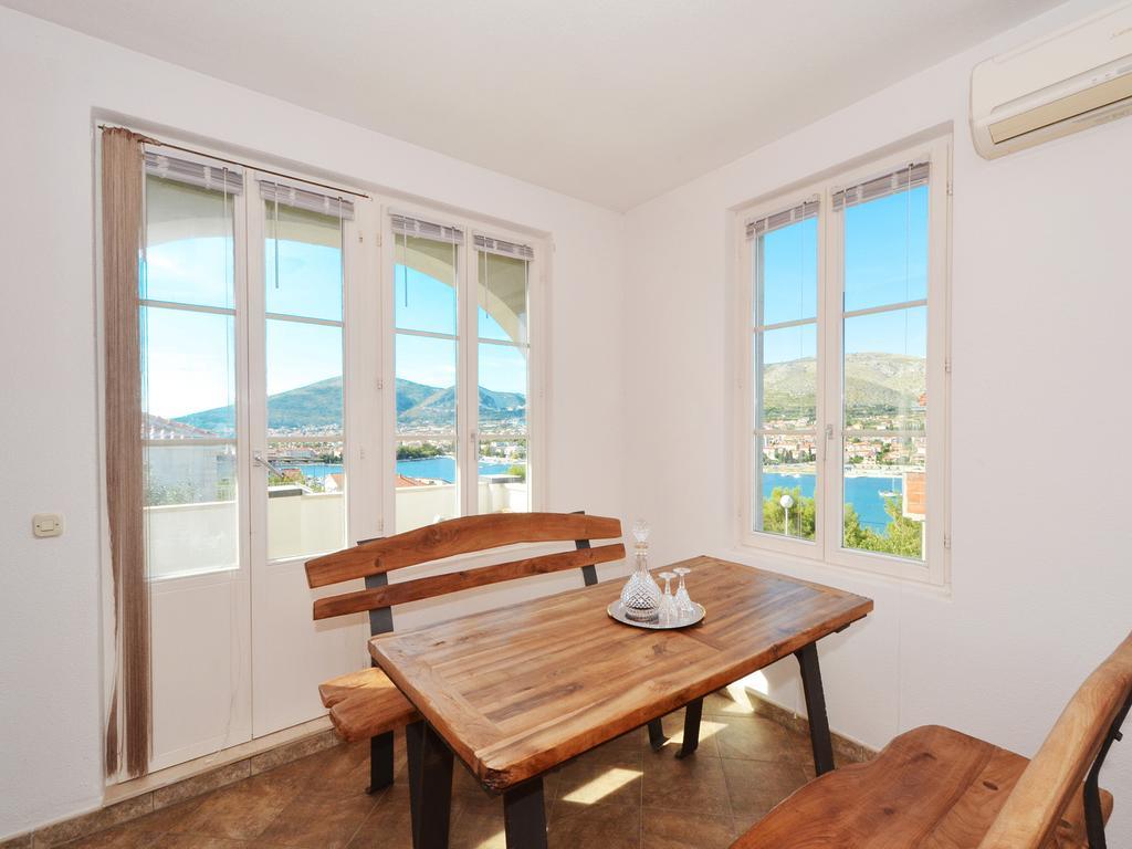 Apartment Poseidon Trogir Cameră foto